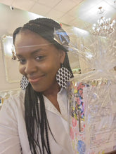 Load image into Gallery viewer, Earrings