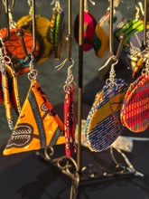 Load image into Gallery viewer, Earrings