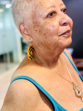 Load image into Gallery viewer, Earrings