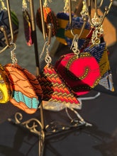Load image into Gallery viewer, Earrings