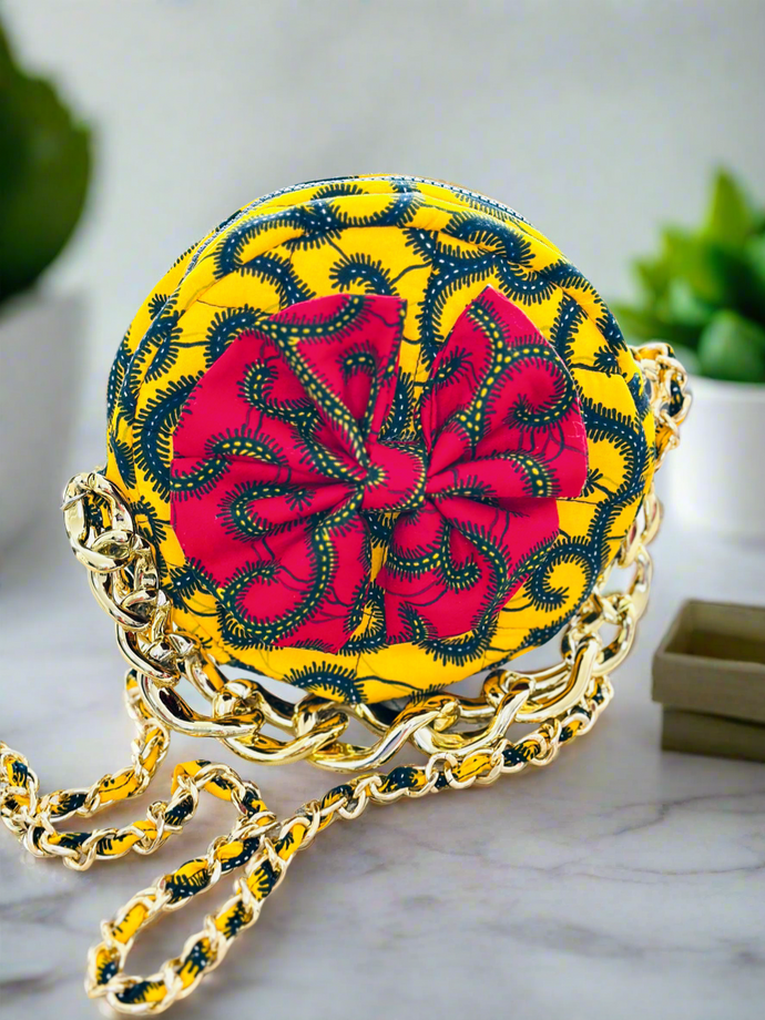 Round chain purse