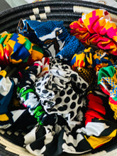 Load image into Gallery viewer, Scrunchy/ruffled hair tie