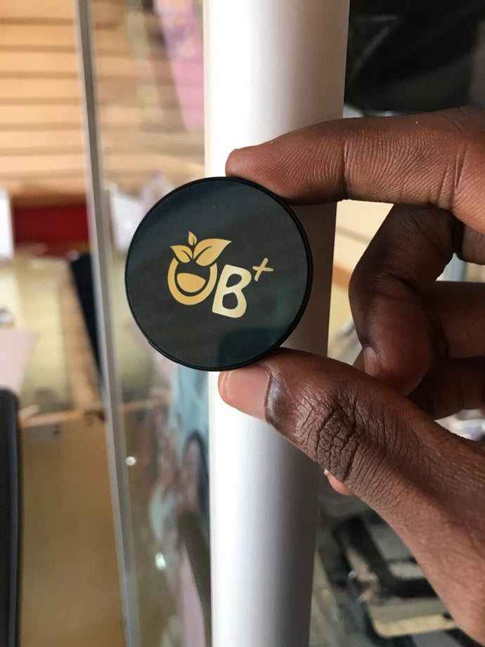 Customized pop socket